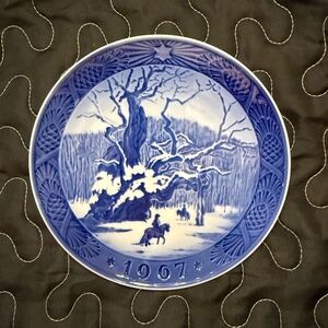 Royal Copenhagen Christmas Plate 1967 The Royal Oak